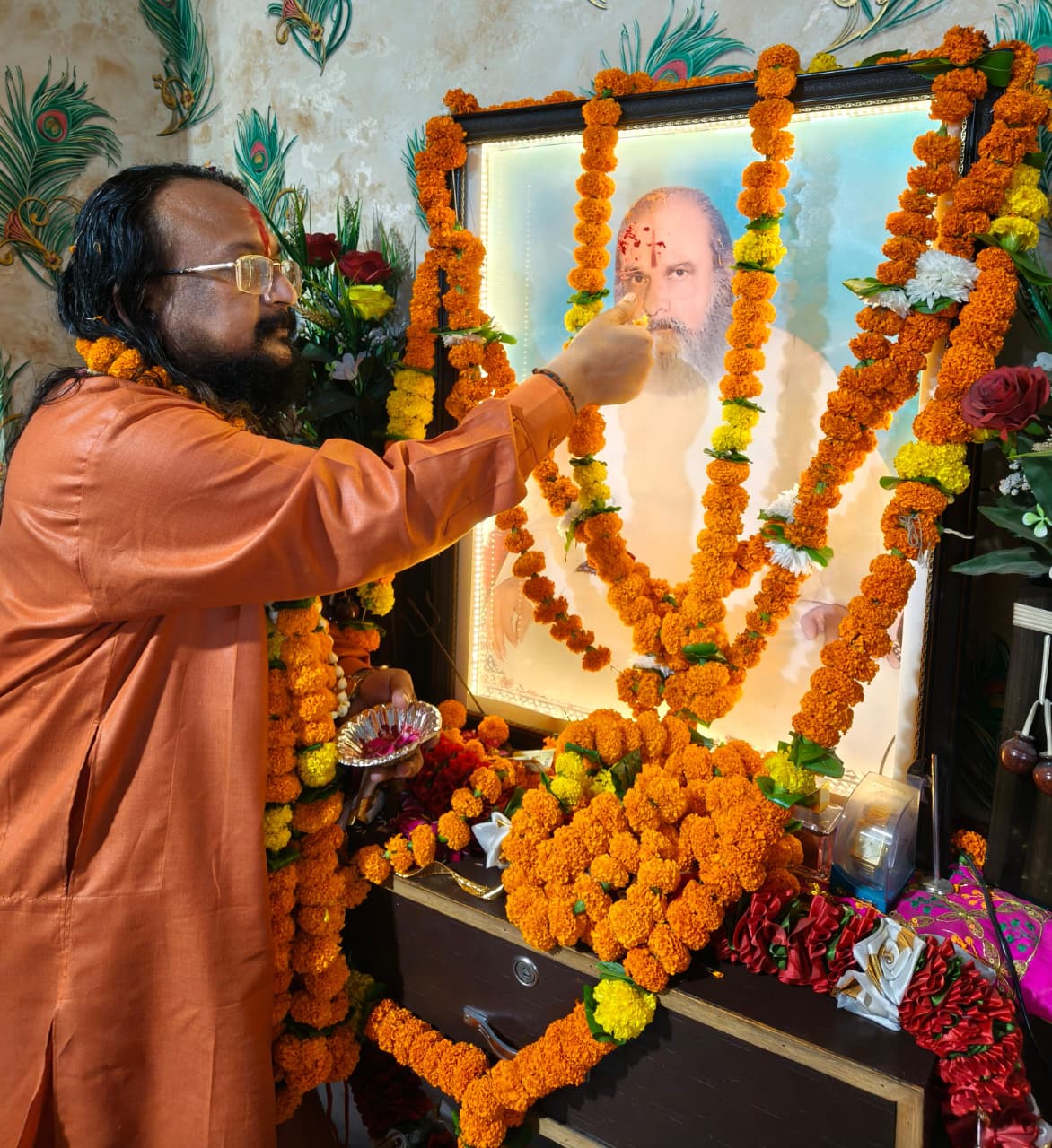 गुरु पूर्णिमा पर श्रद्धा का अद्भुत संगम: महामंडलेश्वर बंसीदास महाराज ने किया गुरुदेव भक्ति दास जी महाराज का पूजन
