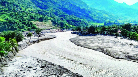 नेपाल बाढ़ से प्रभावित क्षेत्र और बैरियर झील