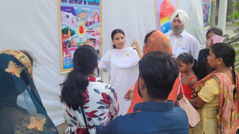 श्री सिद्ध शक्तिपीठ देवी तालाब मंदिर में आध्यात्मिक चित्र प्रदर्शनी