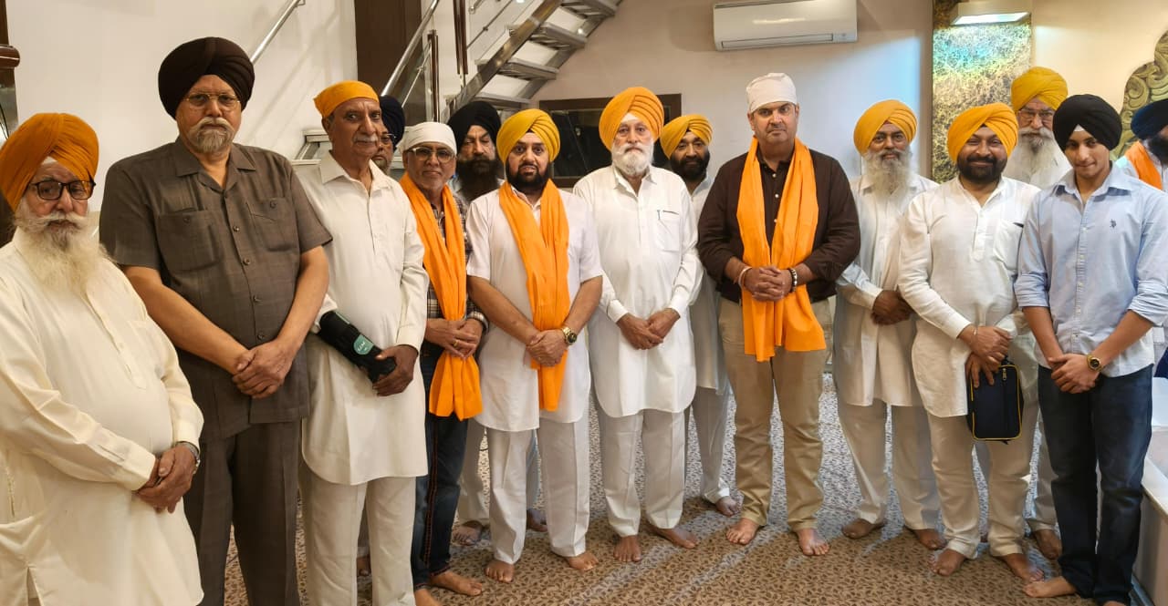 गुरमत समागम जालंधर में भाई गुरशरण सिंह जी का कीर्तन और मेयर विनीत धीर की उपस्थिति