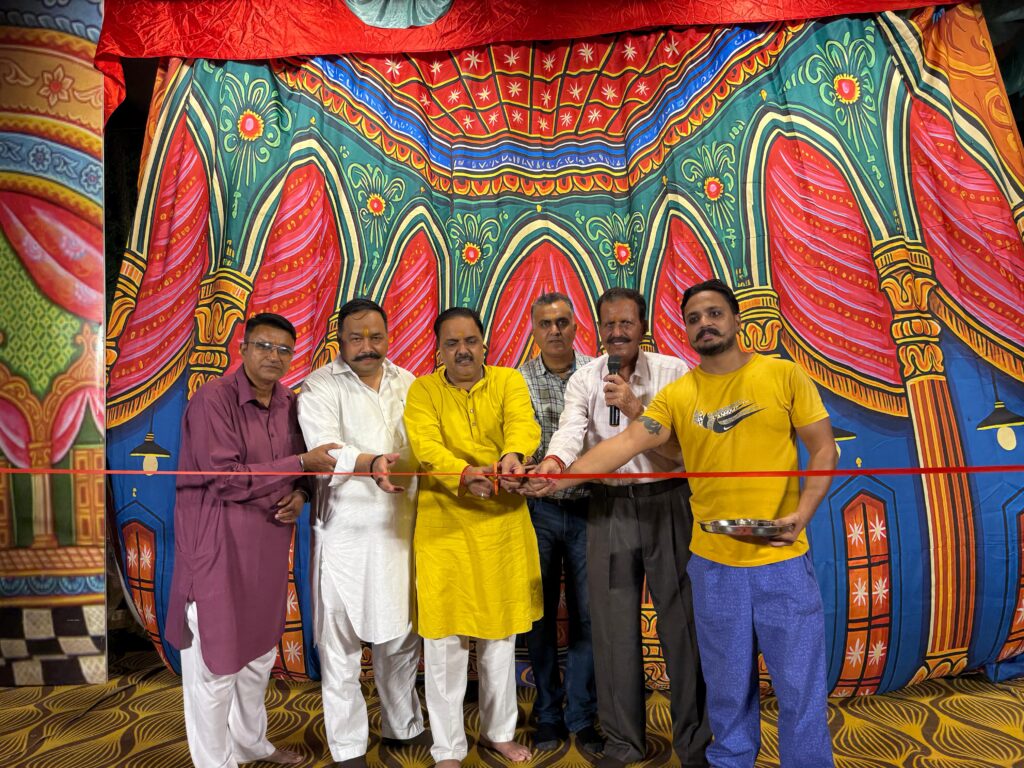 मां अन्नपूर्णा मंदिर रामलीला के शुभारंभ पर वैदिक मंत्रोच्चार के साथ पूजा-अर्चना